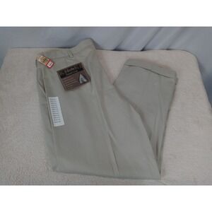 Mens Pleated Khaki Pants 38x30 100% Cotton Stain Resistant Wrinkle Free Work NWT